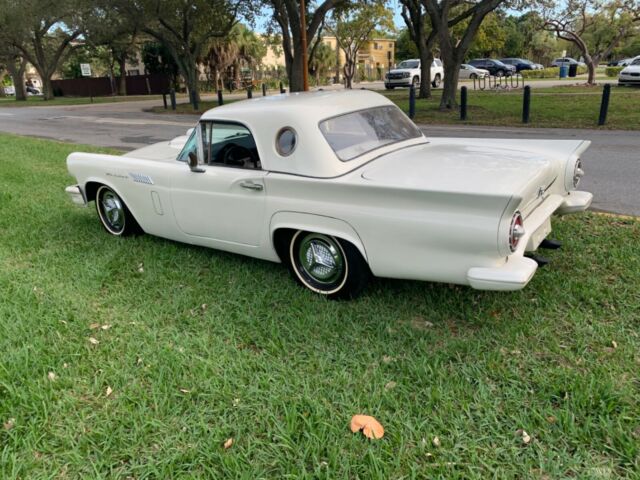 Ford Thunderbird 1957 image number 11