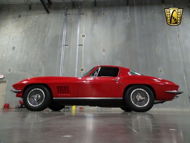 Chevrolet Corvette 1967 image number 10