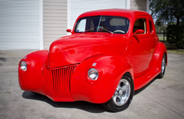 Ford Deluxe Coupe 1939 image number 1