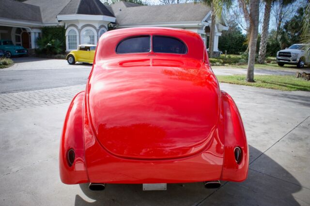 Ford Deluxe Coupe 1939 image number 10