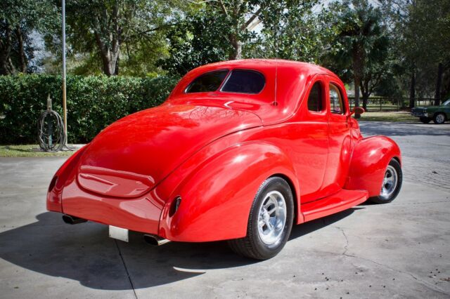 Ford Deluxe Coupe 1939 image number 11