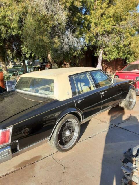 Cadillac Seville 1977 image number 13