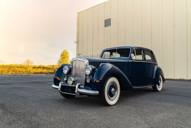 Bentley Mark VI Saloon 1951 image number 41