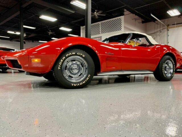 Chevrolet Corvette 1974 image number 37