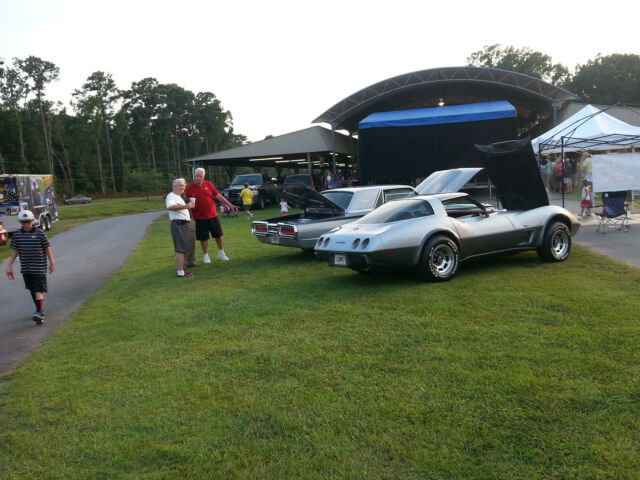 Chevrolet Corvette 1978 image number 17