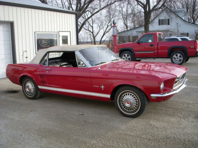 Ford Mustang 1967 image number 0