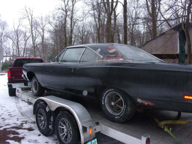 Plymouth Road Runner 1969 image number 18