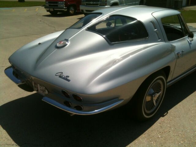 Chevrolet Corvette 1963 image number 13