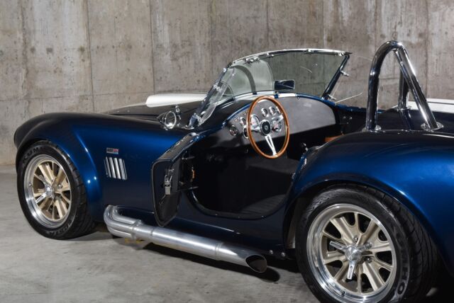 Shelby Cobra 1965 image number 20