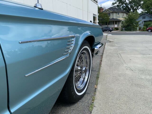 Ford Thunderbird 1965 image number 23