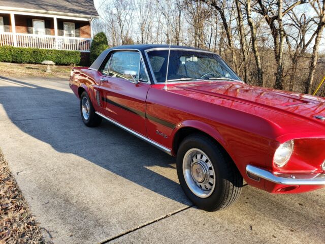 Ford Mustang GT/CS 1968 image number 10