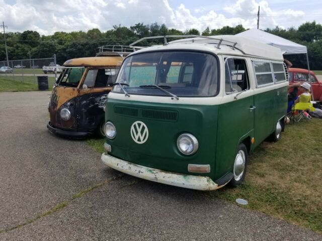 Volkswagen Bus/Vanagon 1968 image number 14