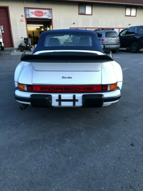 Porsche 911 1978 image number 29