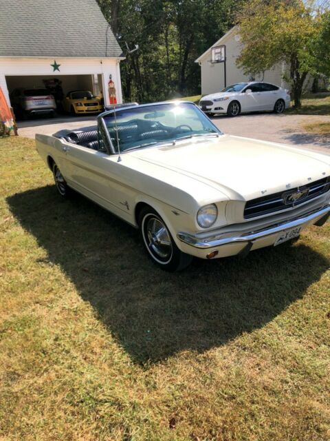 Ford Mustang 1965 image number 0