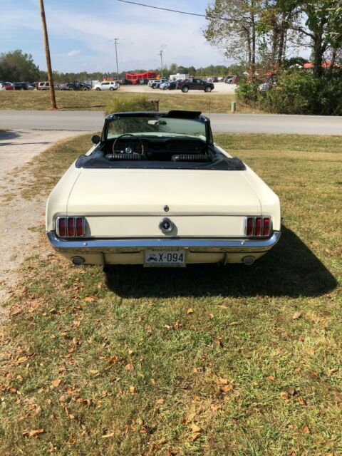 Ford Mustang 1965 image number 3