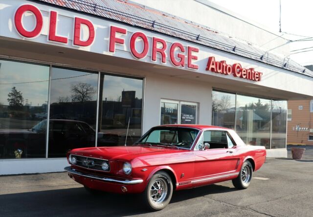 Ford Mustang 1965 image number 0