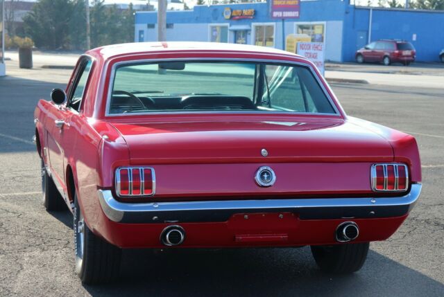 Ford Mustang 1965 image number 12