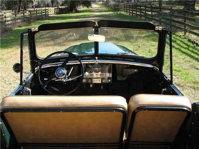 Willys Jeepster 1950 image number 32