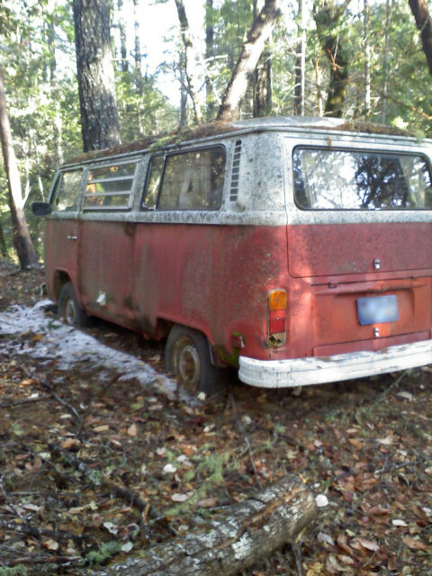 Volkswagen Bus/Vanagon 1973 image number 4