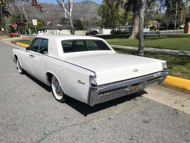 Lincoln Continental 1969 image number 18