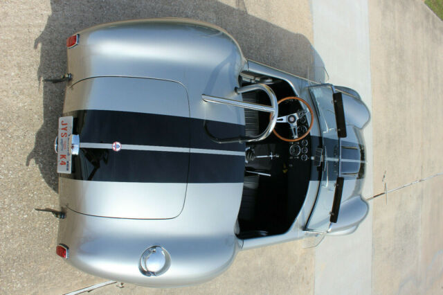 Shelby Cobra 1965 image number 12