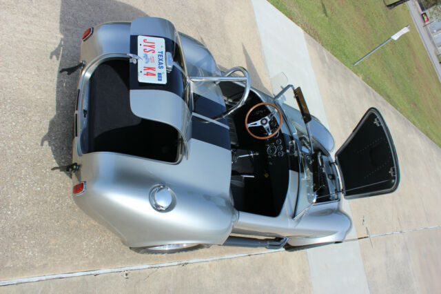 Shelby Cobra 1965 image number 16