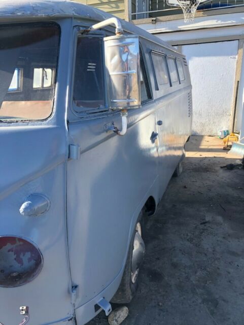 Volkswagen Bus/Vanagon 1961 image number 13