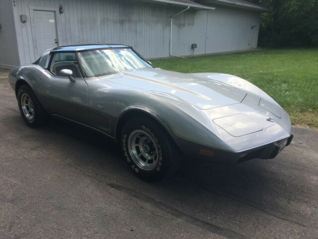 Chevrolet Corvette 1978 image number 29