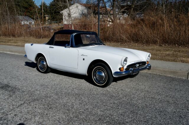 Sunbeam Alpine 1965 image number 23