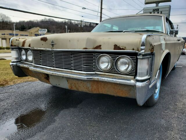 Lincoln Continental 1968 image number 1