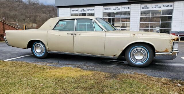 Lincoln Continental 1968 image number 2