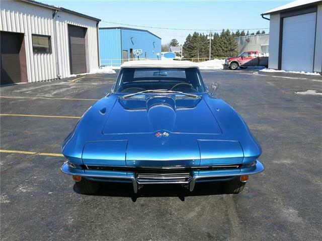 Chevrolet Corvette Convertible, 1965 image number 15