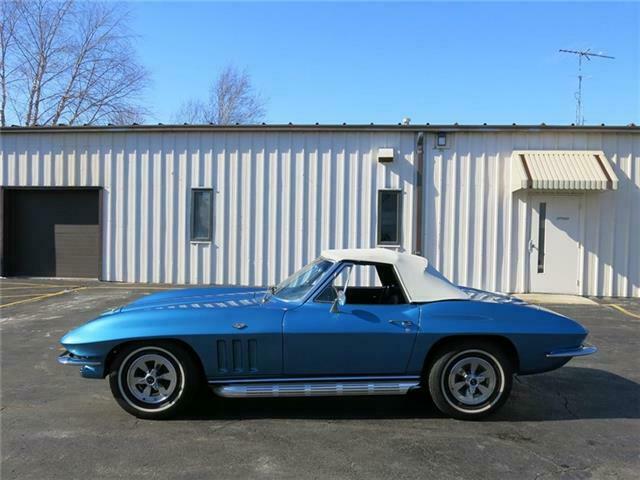 Chevrolet Corvette Convertible, 1965 image number 27