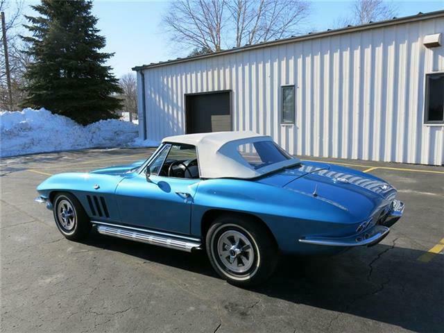 Chevrolet Corvette Convertible, 1965 image number 29