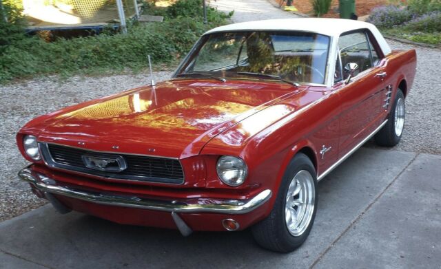 Ford Mustang 1966 image number 0