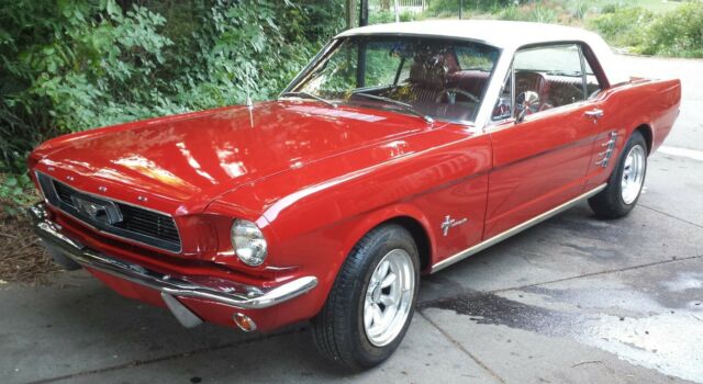 Ford Mustang 1966 image number 14