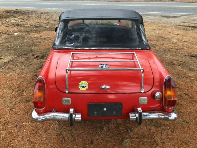 MG Midget 1970 image number 19