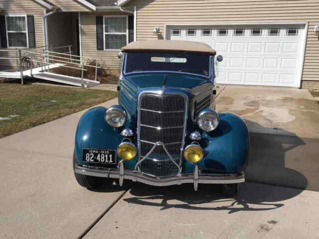 Ford Roadster 1935 image number 2