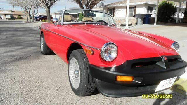 MG MGB 1976 image number 33