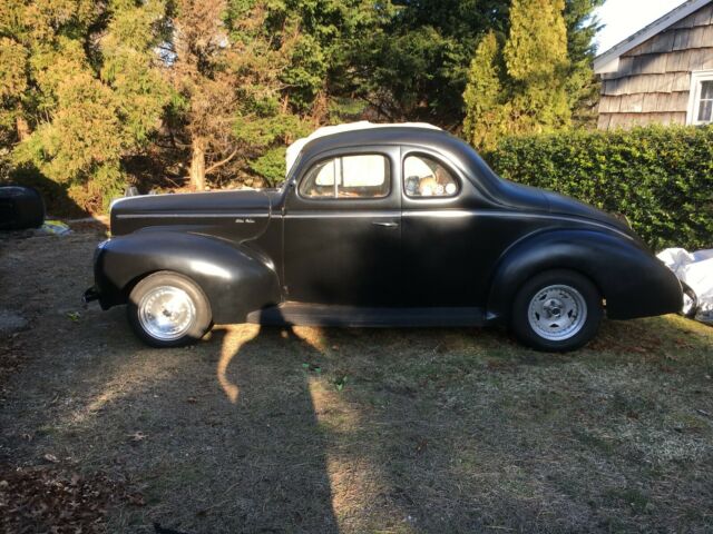 Ford Deluxe 1940 image number 35