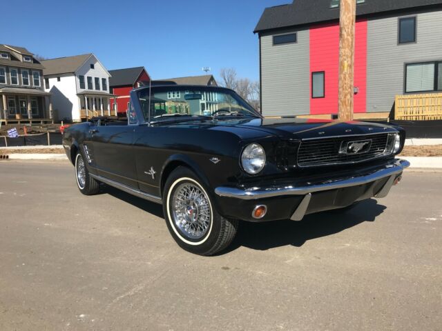 Ford Mustang 1966 image number 26