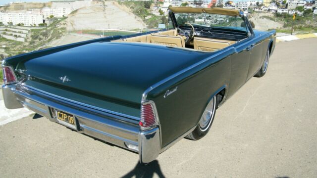 Lincoln Continental 1965 image number 2