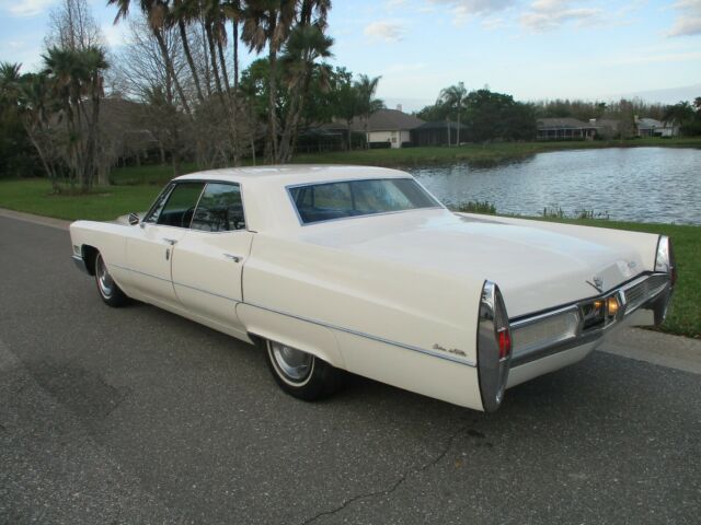 Cadillac DeVille 1967 image number 13