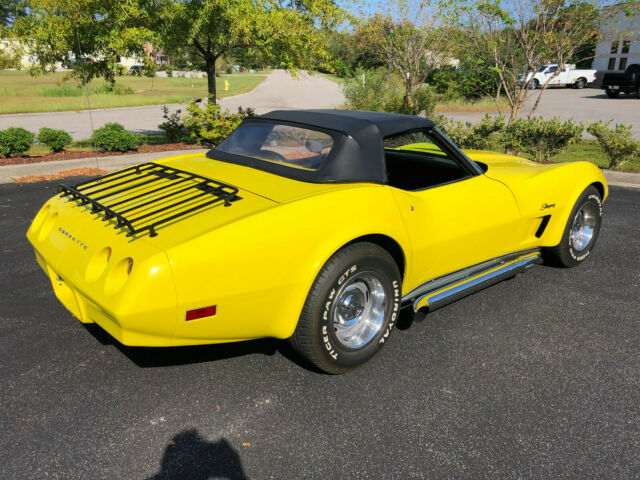 Chevrolet Corvette 1974 image number 10