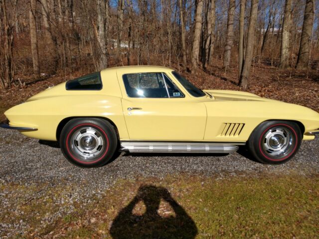 Chevrolet Corvette 1967 image number 24