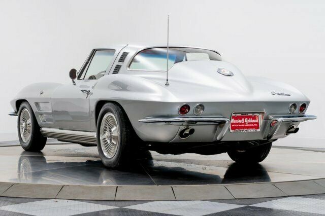 Chevrolet Corvette 1964 image number 29