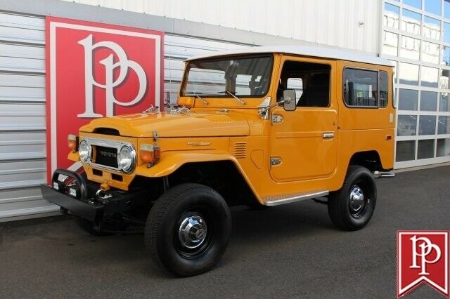 Toyota Land Cruiser 1973 image number 1