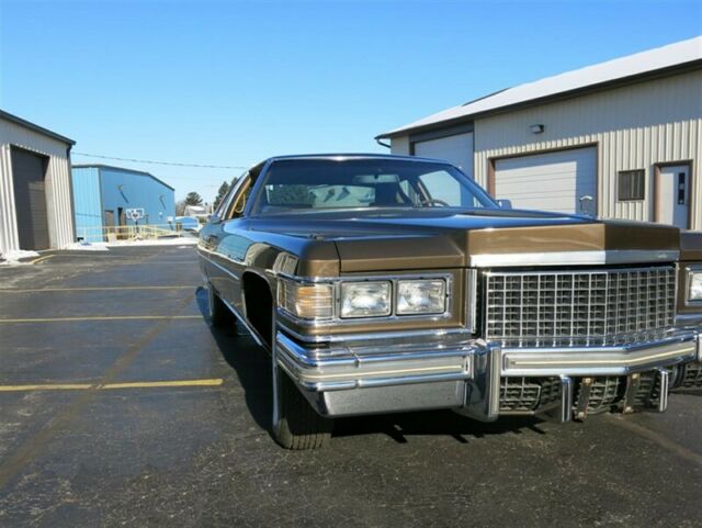 Cadillac Coupe DeVille, 1976 image number 41