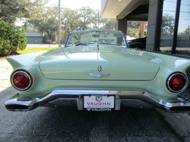 Ford Thunderbird 1957 image number 27