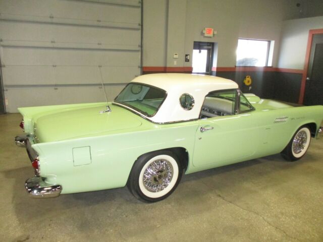 Ford Thunderbird 1957 image number 33